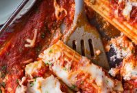 Creamy Chicken and Cheese Manicotti