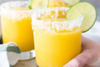 Tropical Mango Mocktail Freeze