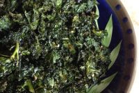 Crispy Garlic Kale Bites