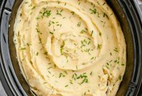 Perfectly Creamy Slow Cooker Mashed Potatoes