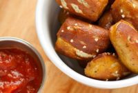 Effortless Garlic Butter Pretzel Poppers