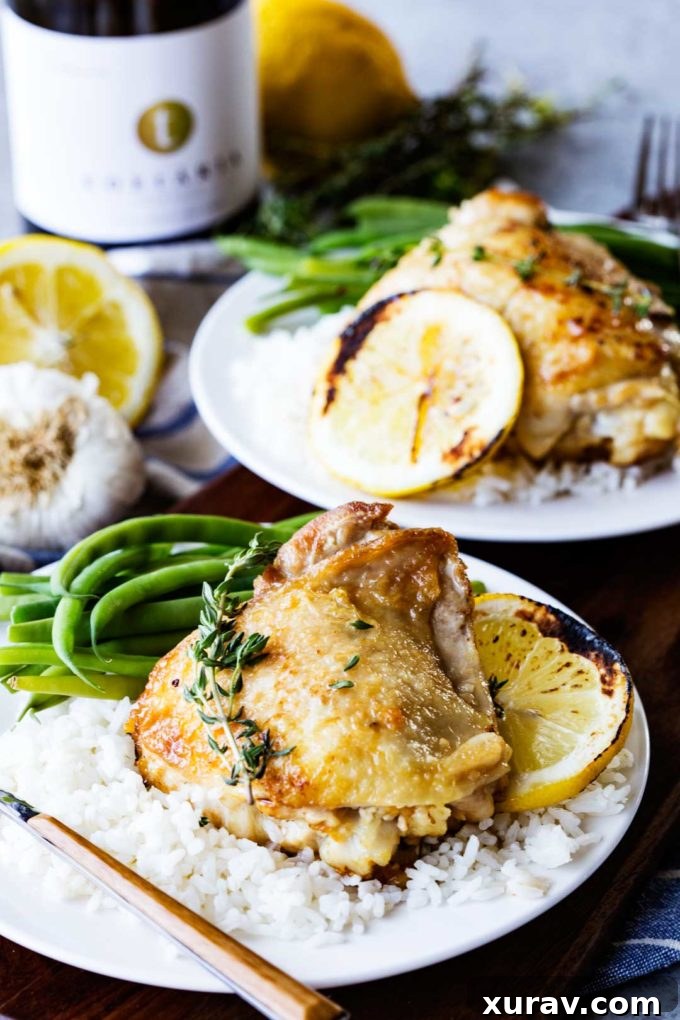 Skillet Garlic Chicken with Lemon and White Wine Sauce – A gourmet dinner ready in 30 minutes