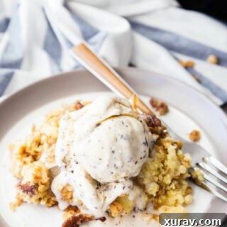 Crock Pot Crunchy Pecan Apple Cobbler