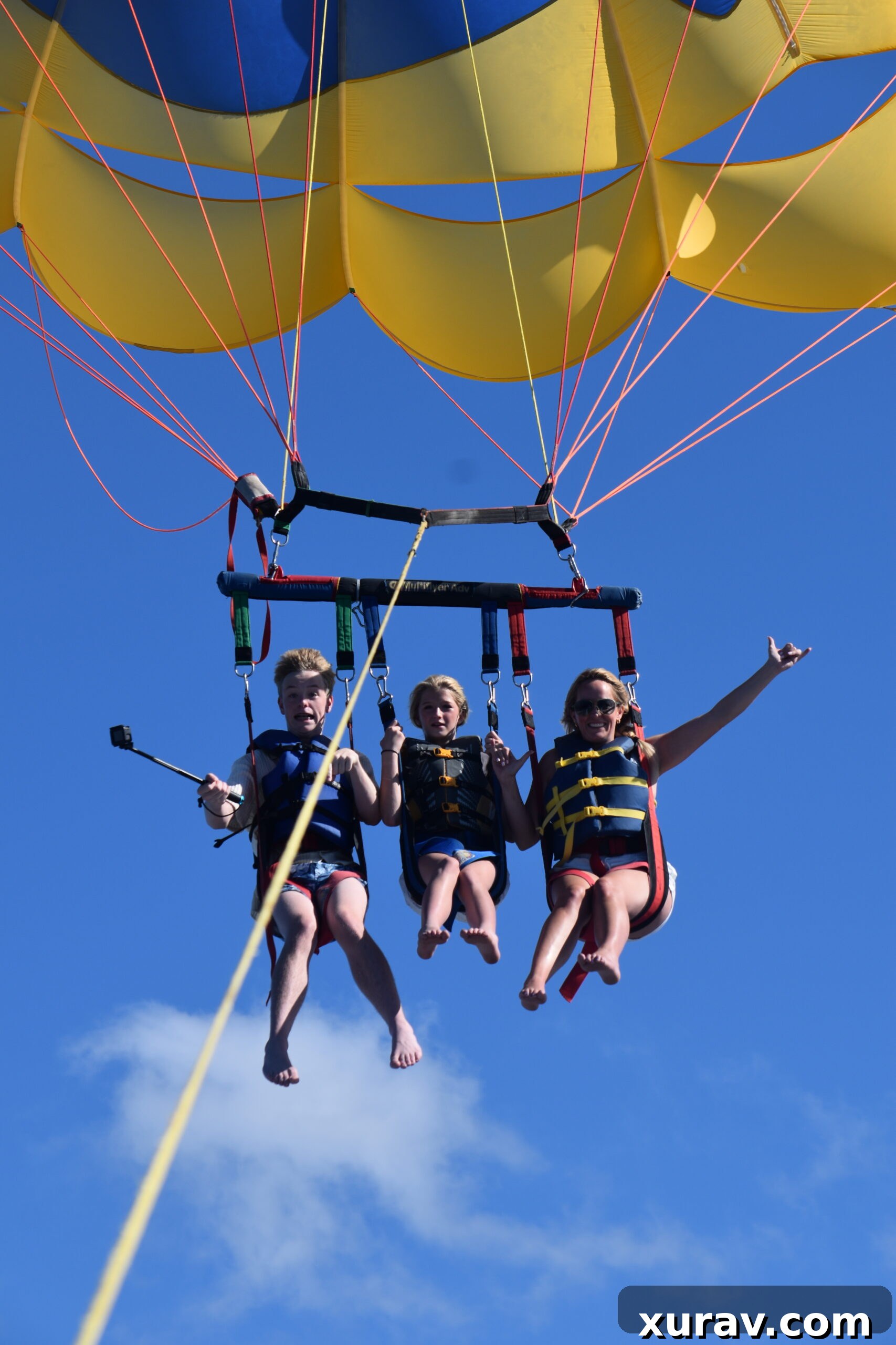 Parasailing in Maui Hawaii - Family in the air