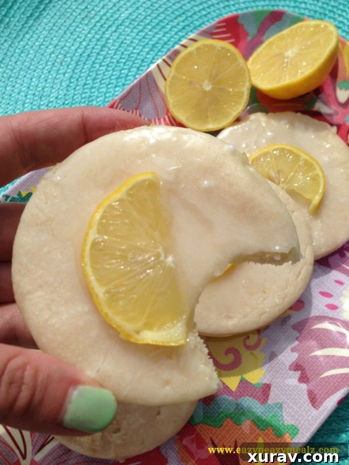 shortbread cookies lemon flavored
